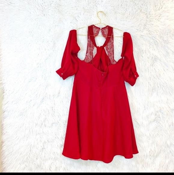 CeCe colder shoulder halter neck dress - Picture 3 of 5